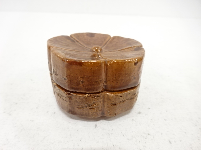  梅山造　桔梗　香合